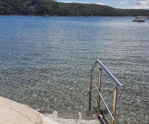 アパート With Parking Space Kampor, Rab - 5032