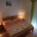 Apartman With Parking Space Kampor, Rab - 5032 *