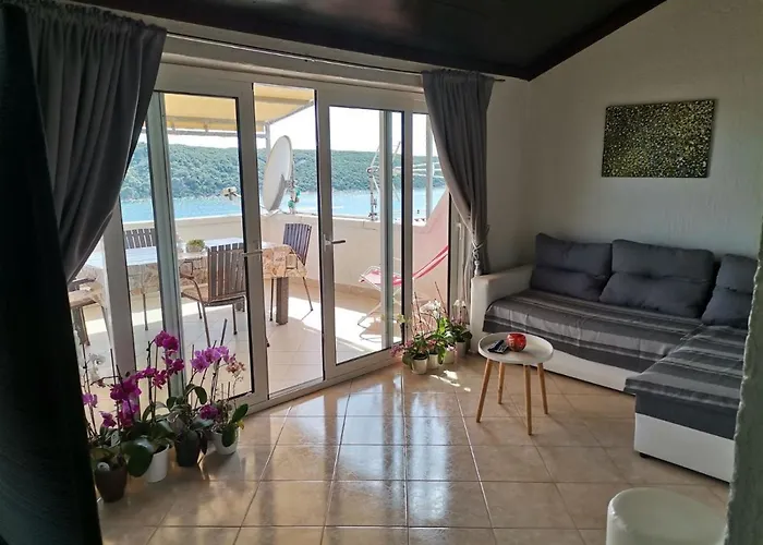 With Parking Space Kampor, Rab - 5032 Lägenhet *