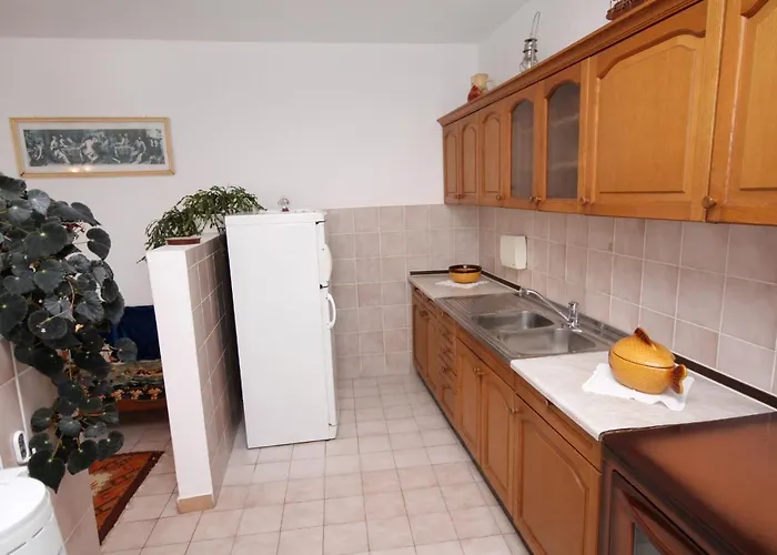 With Parking Space Kampor, Rab - 5032 Apartment *