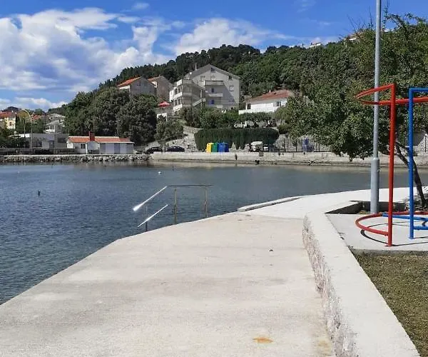 With Parking Space Kampor, Rab - 5032 Lägenhet