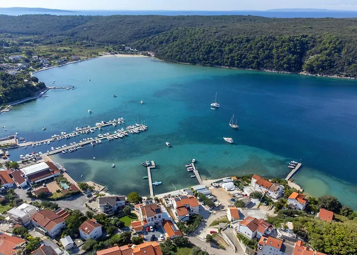 Lägenhet With Parking Space Kampor, Rab - 5032